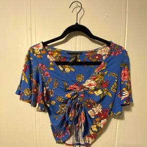 Como Black Crop Floral T